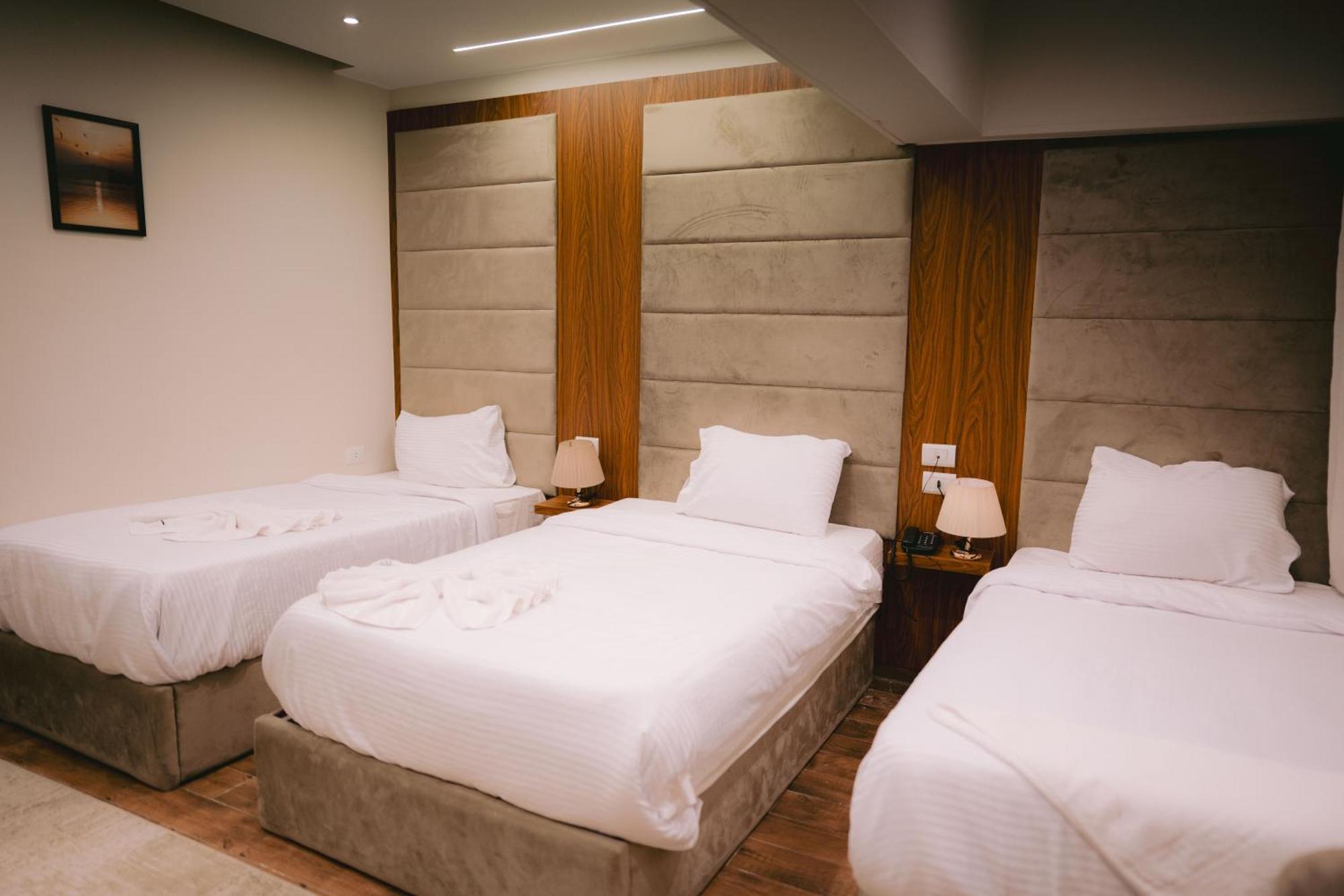 Tuya Pyramids Inn Kafrat al Jabal Ngoại thất bức ảnh