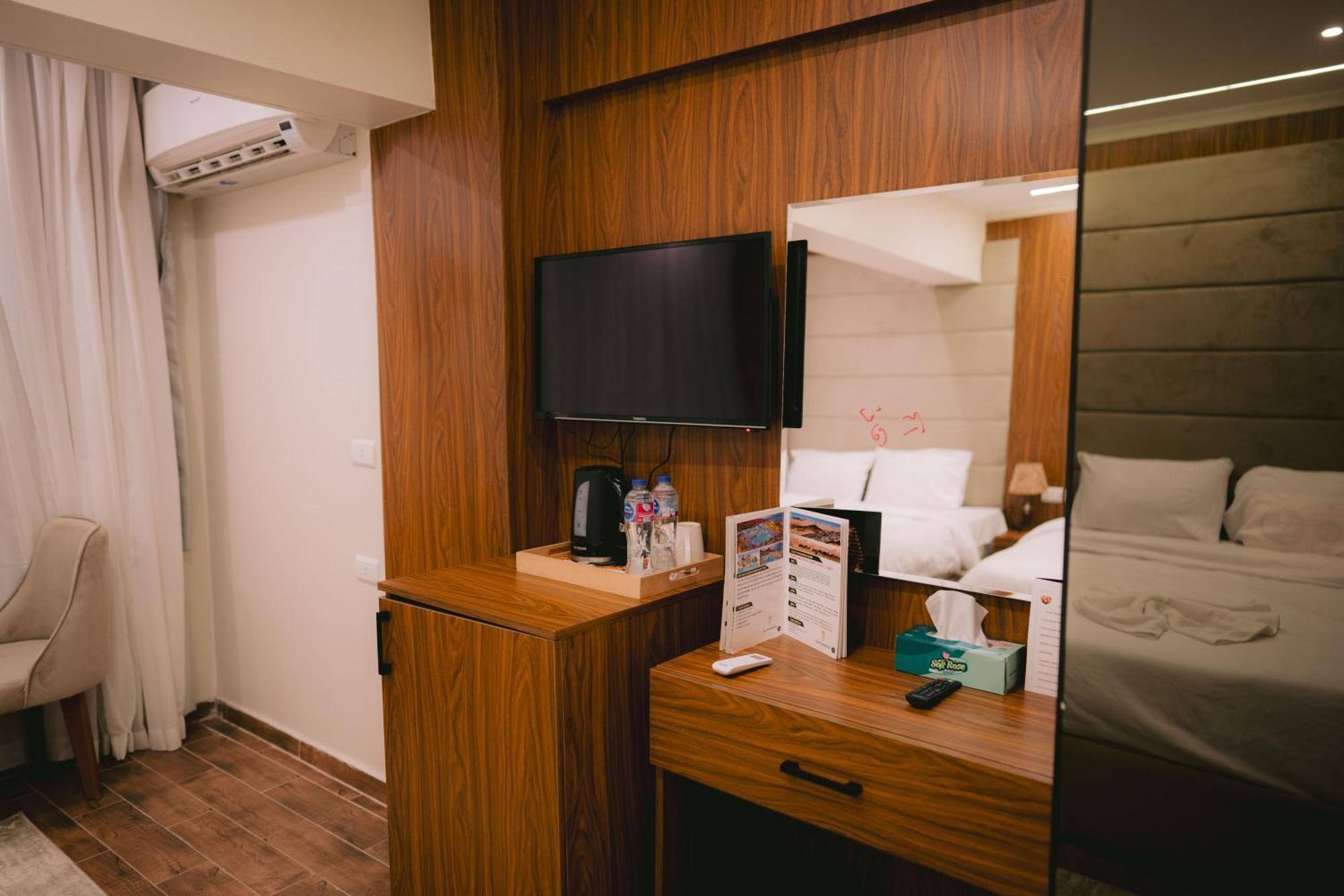 Tuya Pyramids Inn Kafrat al Jabal Ngoại thất bức ảnh