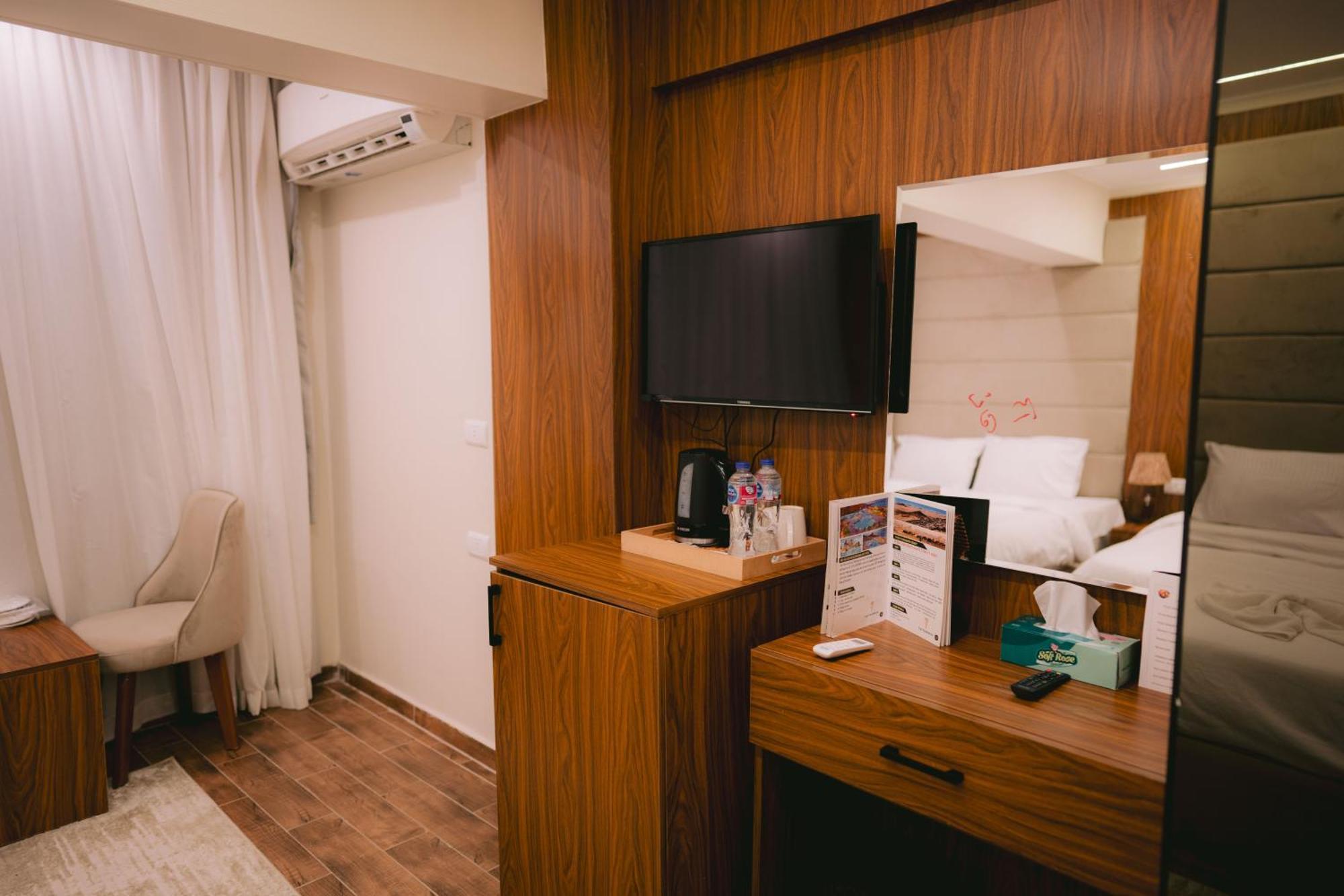 Tuya Pyramids Inn Kafrat al Jabal Ngoại thất bức ảnh