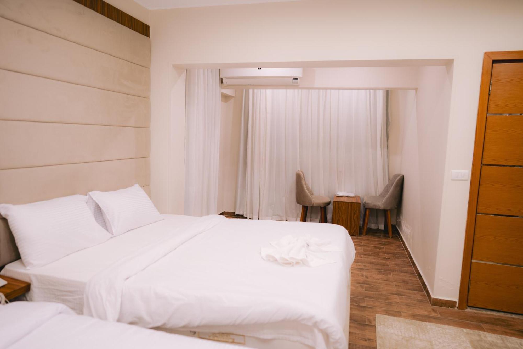 Tuya Pyramids Inn Kafrat al Jabal Ngoại thất bức ảnh