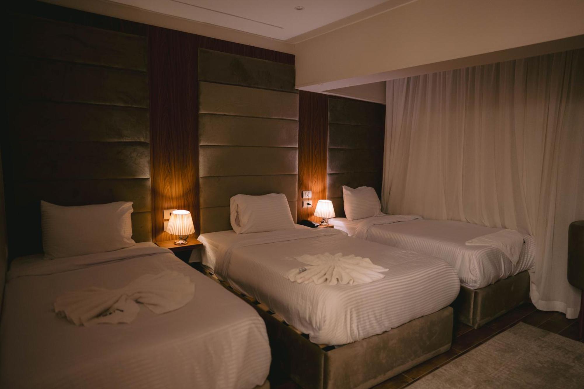 Tuya Pyramids Inn Kafrat al Jabal Ngoại thất bức ảnh