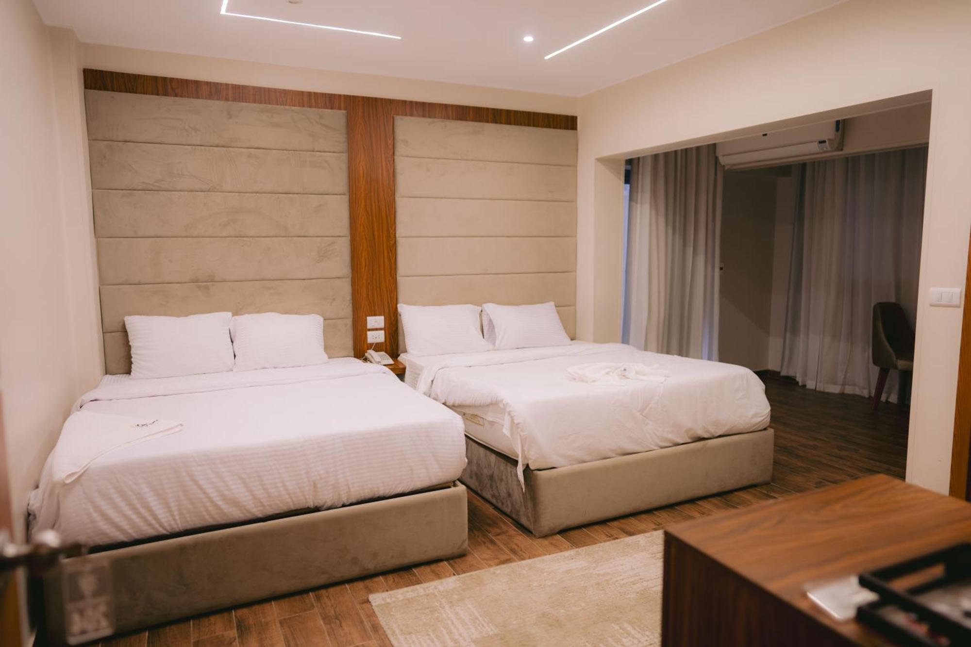 Tuya Pyramids Inn Kafrat al Jabal Ngoại thất bức ảnh